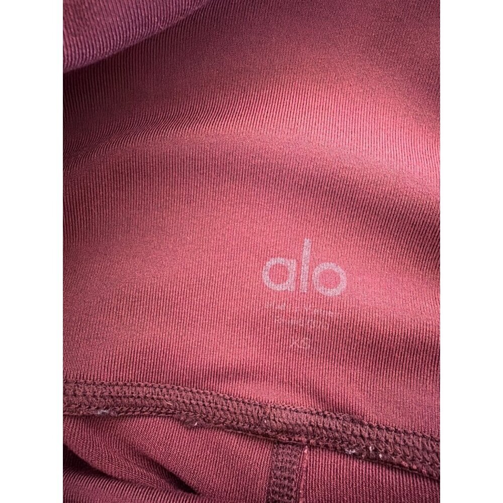 alo Yoga High Waist Capri Leggings with Sleek Desion Wine Womens Size XS - Picture 6 of 8